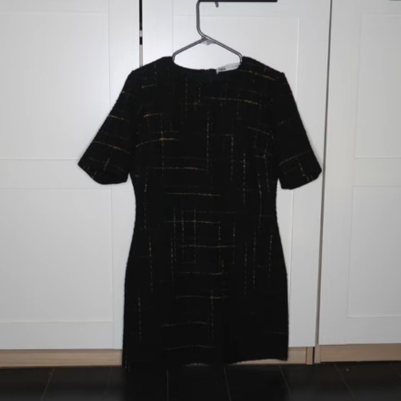NEW Zara textured short dress in size medium - Picture 4 of 4